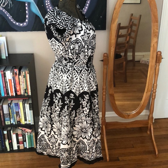 Handmade Medium Island Spring Flower Dress - Picture 3 of 8